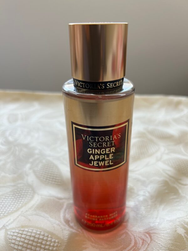 Victoria's Secret Ginger Apple Jewel Scented Body Mist Spray 250ml - Image 7